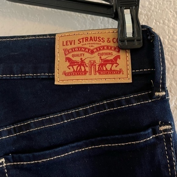 Levi’s 710 Super Skinny Jeans - Picture 6 of 8